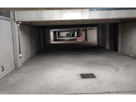 location parking 15 m² courcouronnes (91080)