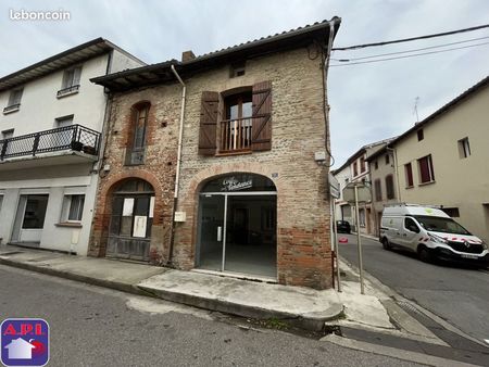 local commercial 32 m² mazeres