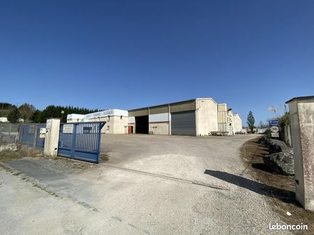 local industriel 2 770 m²