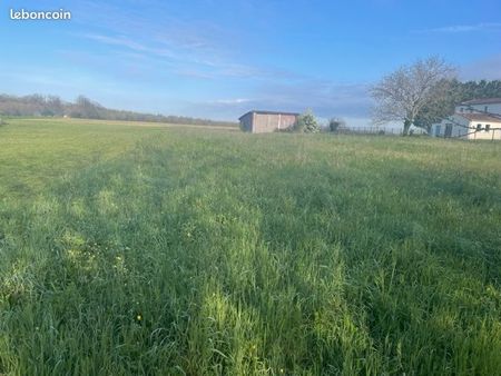 terrain 2440 m² mauzé-sur-le-mignon