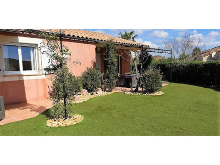 maison avec piscine et terrasse roquebrune-sur-argens (83)