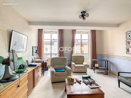 appartement 6 pièces 163 m²