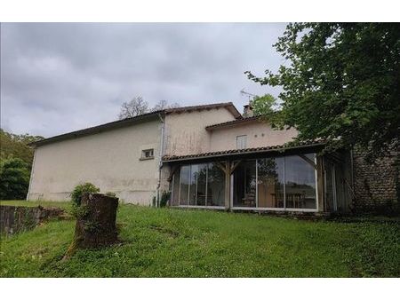 vente maison 5 pièces 147 m² montboyer (16620)