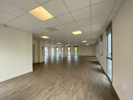 location de bureau de 158 m² à bretteville-sur-odon - 14760