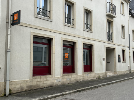 local professionnel - 214m² - valognes