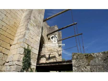 château en vente à nieul-lès-saintes : cette ancienne place forte inscrite aux monuments h
