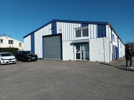 location d'entrepôt de 707 m² à octeville-sur-mer - 76930
