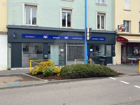 local commercial 247 m²