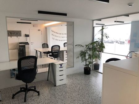 bureaux (25-150 m²) à louer à nazareth