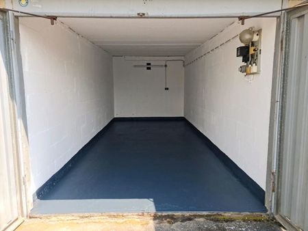 renovierte garage zu vermieten in delitzsch nord