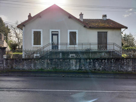 vente maison à chabanais (16150) : à vendre / 106m² chabanais