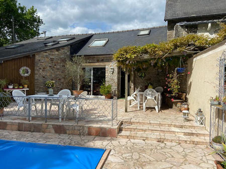 vente maison piscine à saint-pierre-la-cour (53410) : à vendre piscine / 180m² saint-pierr