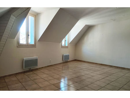 location appartement 3 pièces 68 m² saint-geniez-d'olt-et-d'aubrac (12130)