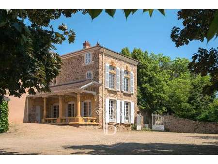 maison à vendre 12 pièces 535 m2 saint-étienne-la-varenne beaujolais - 1 270 000 &#8364;