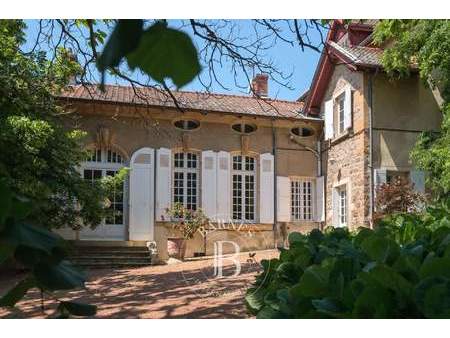 maison à vendre 12 pièces 580 m2 saint-étienne-la-varenne beaujolais - 1 250 000 &#8364;