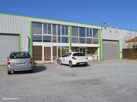 local commercial 158 m²