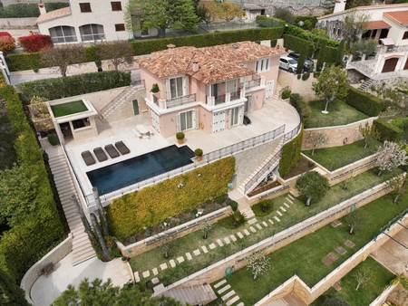 luxe villa 220m2 à saint martin de peille. construite par un promoteur réputé monégasque p