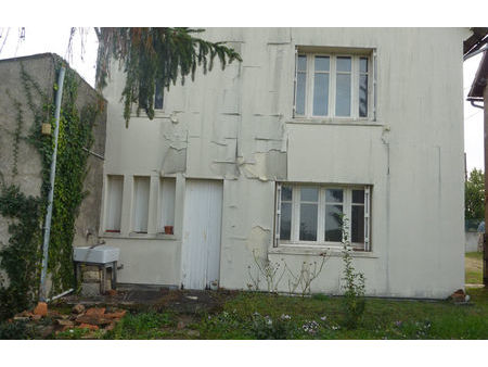 vente maison 4 pièces 115 m² montmorillon (86500)