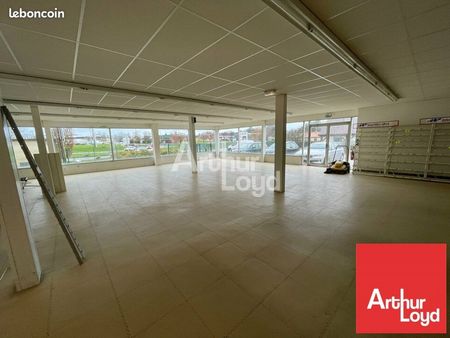 local commercial 3 170 m²