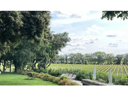 vignoble en vente à aix-en-provence : domaine viti-vinicole de plus de 10 hectares  d'un s