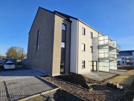 nouvelle résidence de 3 bâtiments dans le centre de ressaix à ressaix à partir de € 150.00