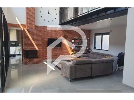 vente appartement 5 pièces 157 m² roanne (42300)