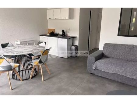 location appartement 1 pièce 33 m² les baux-de-provence (13520)