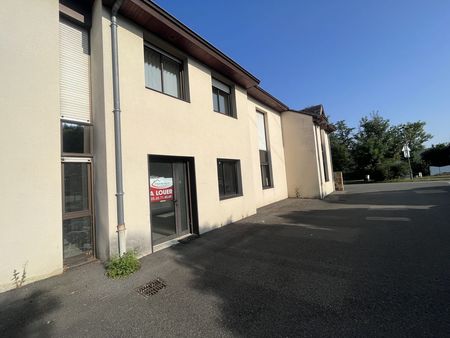 bureaux 67 m² luc-la-primaube