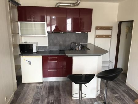 location meublée appartement 2 pièces 35 m² à troyes (10000)