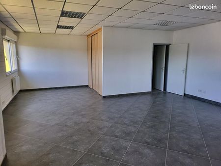 bureaux 44 m²