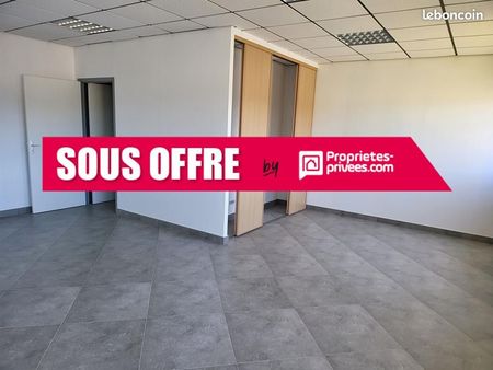 bureaux 53 m²