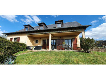 vente maison 7 pièces 170m2 saint-geniez-d'olt et d'aubrac 12130 - 299000 € - surface priv