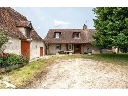 vente maison 6 pièces 133 m² saint-crépin-d'auberoche (24330)