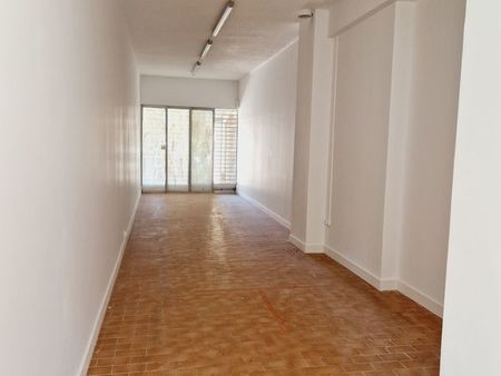 local commercial 36 m² gruissan