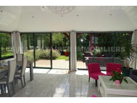 maison 8 pièces 145 m²