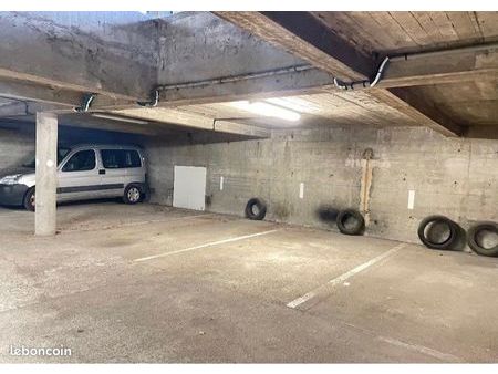 garage sécurisé et accessible