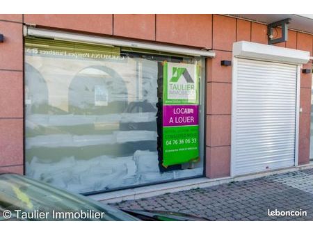 local commercial 127 m²