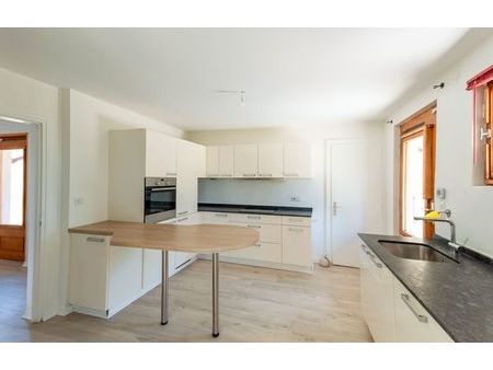 villa 6 pièces 151 m²