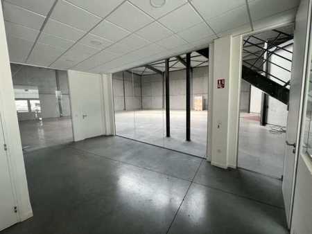 location d'entrepôt de 640 m² à roncq - 59223