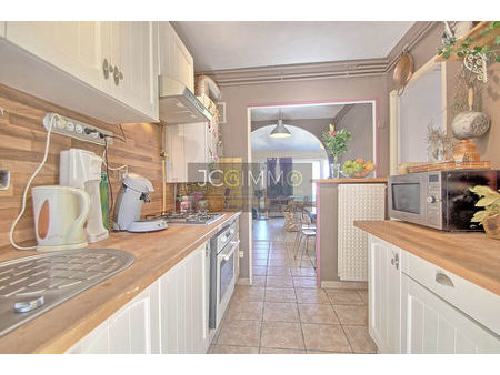 vente appartement 4 pièces 85m2 saint-mandrier-sur-mer (83430) - 272000 € - surface privée