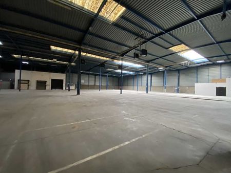 local industriel 4 725 m²
