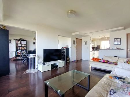 vente appartement 4 pièces 90m2 marseille 12eme (13012) - 330000 € - surface privée