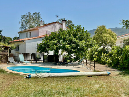 maison 4 faces  4 chambres  avec grand jardin  garage et piscine à vinça.