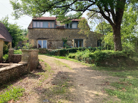 périgord noir - maison ancienne en pierre  divisée en 2 logements avec des vues panoramiqu