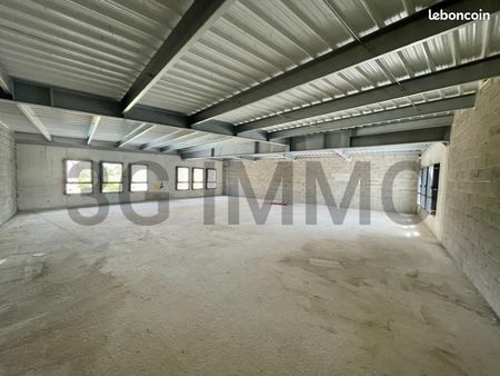 local commercial 183 m²
