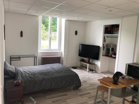 vente immeuble à guingamp (22200) : à vendre / 212m² guingamp