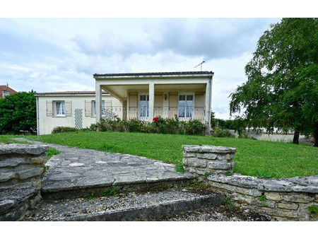 vente maison en viager 5 pièces 140 m² saint-jean-d'angély (17400)