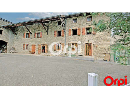 vente maison 7 pièces 186 m² saint-alban-de-roche (38080)