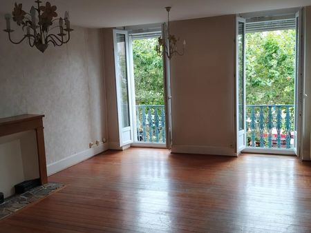vente appartement 3 pièces 78m2 saint-marcellin 38160 - 124000 € - surface privée
