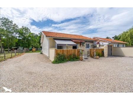 vente maison 4 pièces 97 m² saint-vivien-de-médoc (33590)